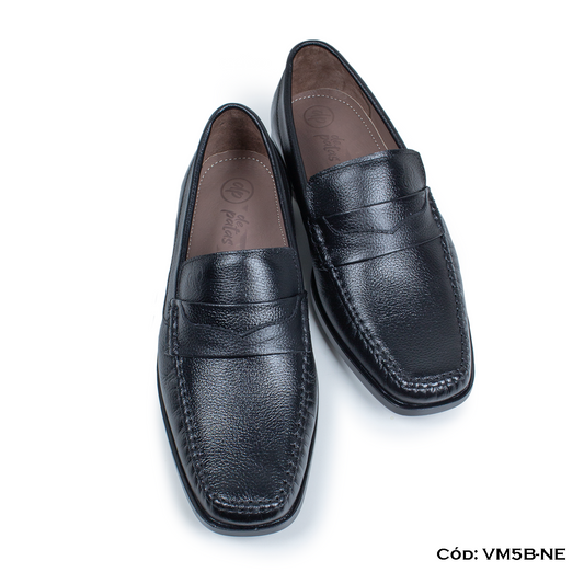 (VM5B-NE) Mocasín Cuero Lustrable Negro Suela PU — Horma Exacta | De Patas